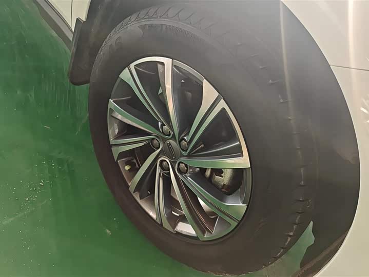 Geely Vision X6 2021 2021款 PRO 1.4T 自动尊贵型