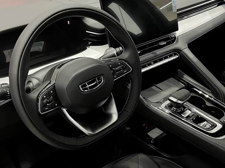 Geely Preface 2026 2026款 东方曜 1.5TD 昆仑版