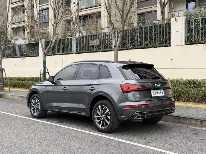 Audi Q5L 2025 2025款 40 TFSI 豪华动感型