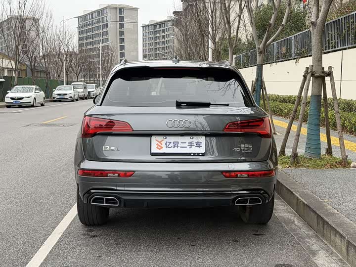 Audi Q5L 2025 2025款 40 TFSI 豪华动感型