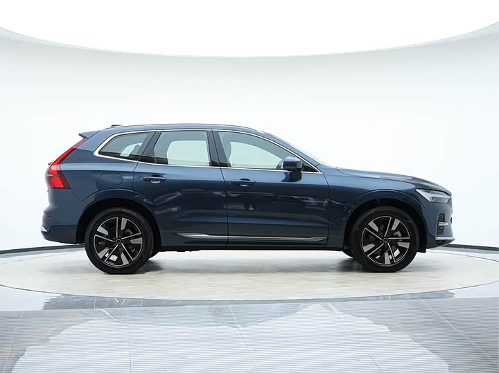 Volvo XC60 2026 2026款 B5 四驱智远豪华版