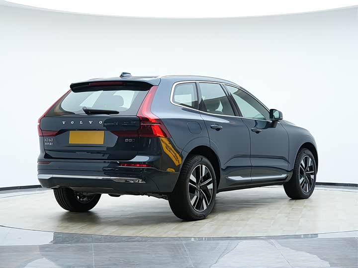 Volvo XC60 2026 2026款 B5 四驱智远豪华版