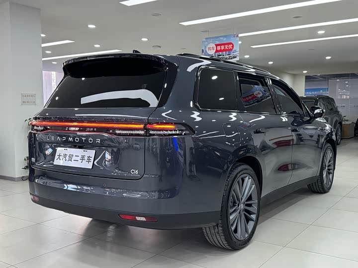 Leapmotor C16 2026 2026款 增程 280激光雷达智尊版 6座