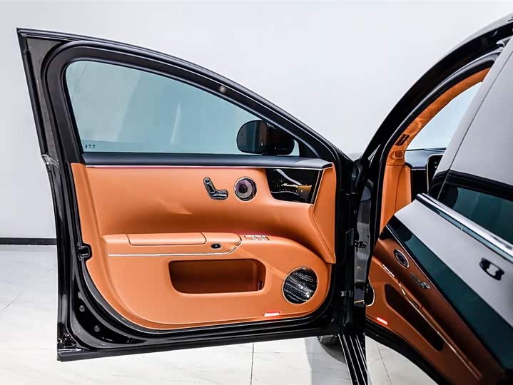 Maextro S800 2025 2025款 增程 星辉行政版 4座