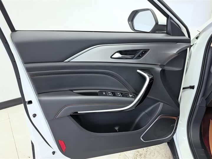 Bestune T77 2023 2023款 1.5T 自动豪华型