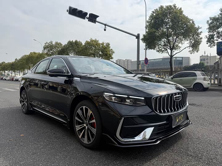Geely Preface 2026 2026款 东方曜 1.5TD 昆仑版