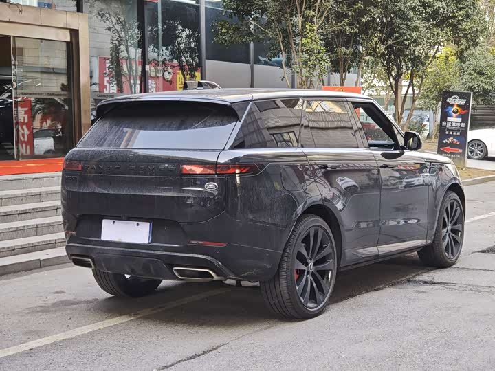 2025 Land Rover Range Rover Sport