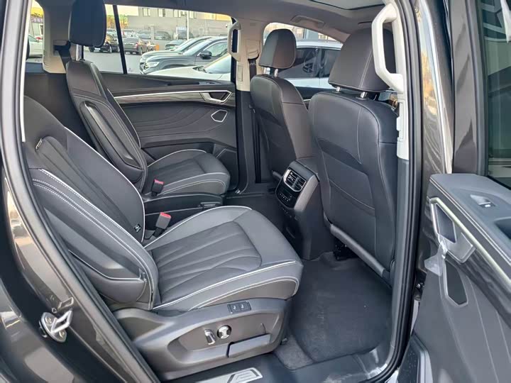 Volkswagen Talagon 2026 2026款 450TSI 四驱至尊 6座