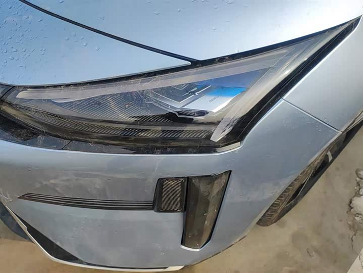 Geely Galaxy L6 2025 2025款 EM-i 140km 星舰版