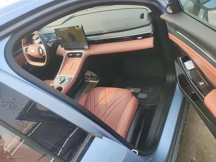 Geely Galaxy L6 2025 2025款 EM-i 140km 星舰版