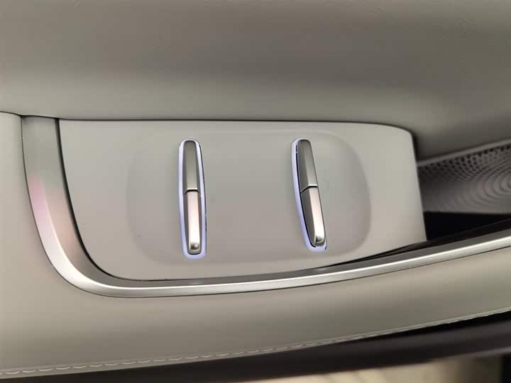 Nio ES6 2025 2025款 100kWh 30万台纪念版