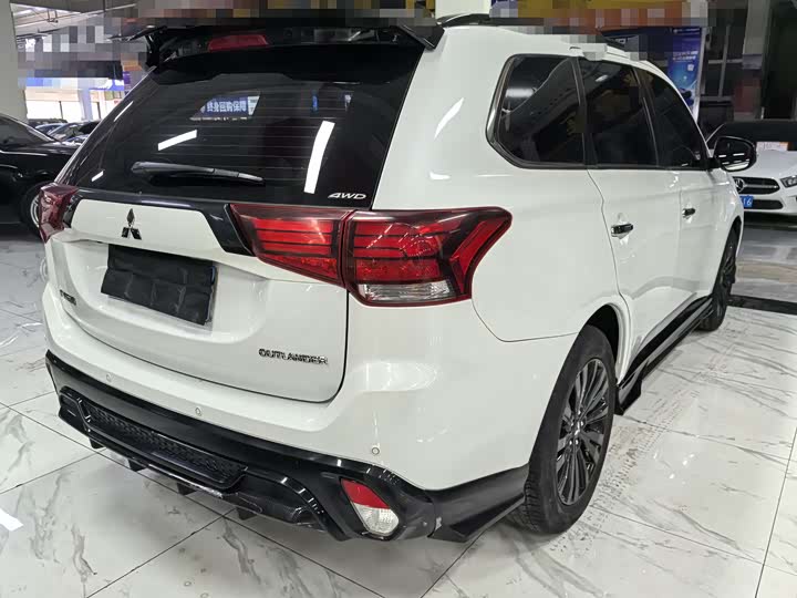 Mitsubishi Outlander 2021 2021款 2.4L 四驱曜动版 5座