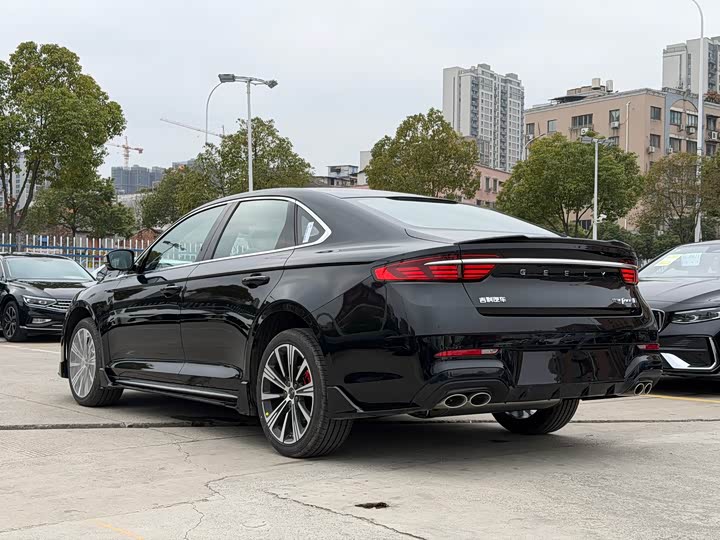 Geely Preface 2026 2026款 东方曜 1.5TD 昆仑版