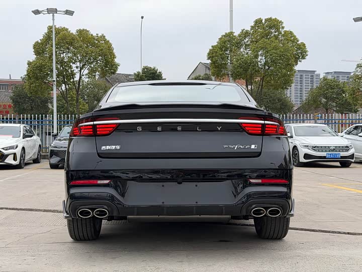 Geely Preface 2026 2026款 东方曜 1.5TD 昆仑版