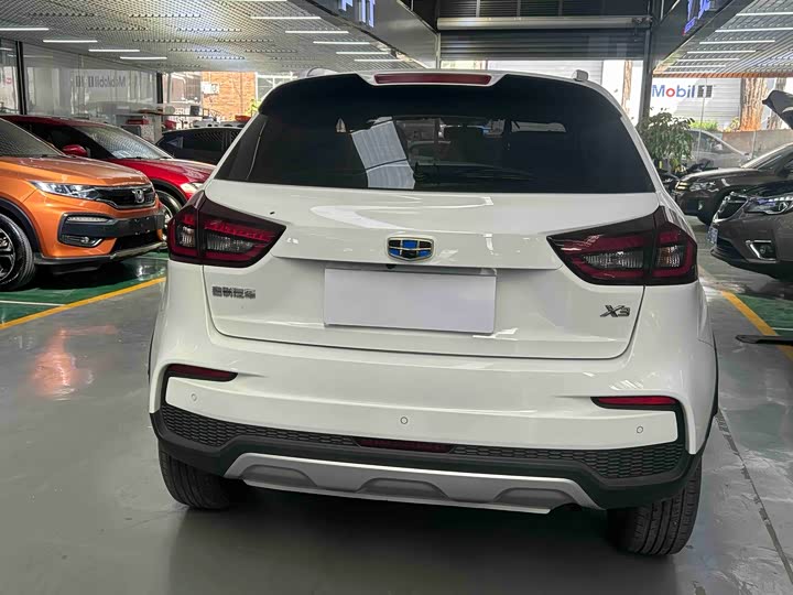 Geely Vision X3 2021 2021款 PRO 1.5L CVT尊贵型