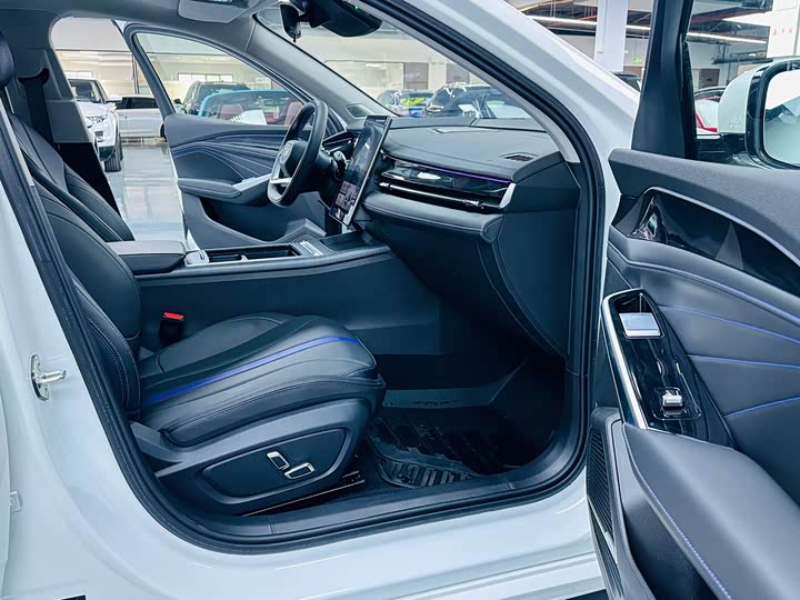 Geely Preface L 2024 2024款 油混 1.5TD 星河版