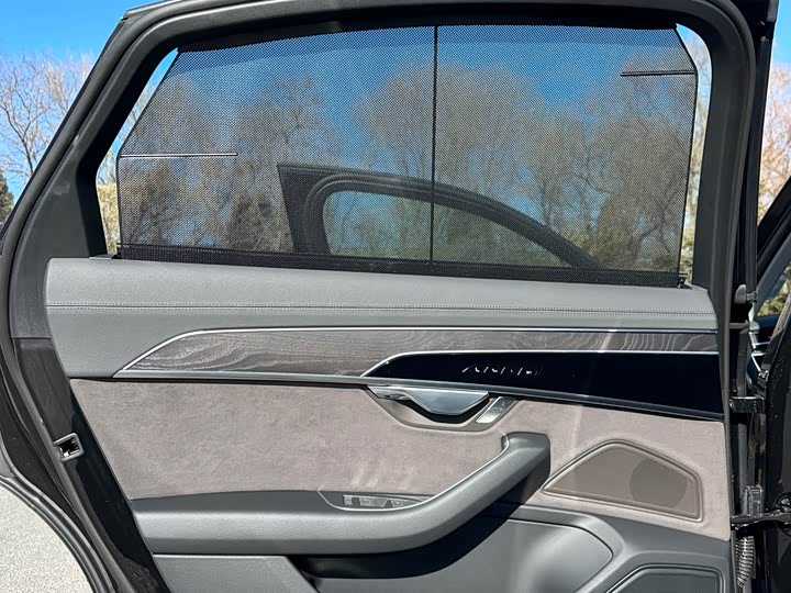 Audi A8 2025 2025款 A8L 45 TFSI quattro 豪华型