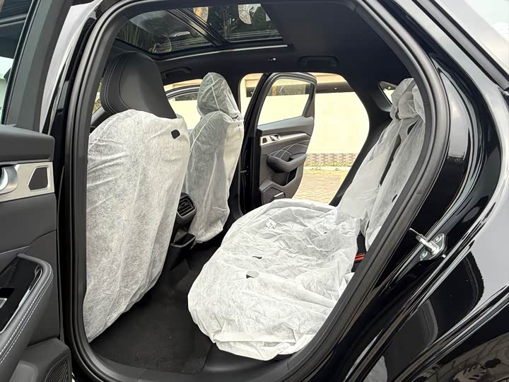 Geely Preface 2026 2026款 东方曜 1.5TD 昆仑版