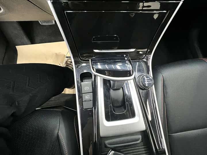 Kia KX3 2021 2021款 1.5L CVT潮流版