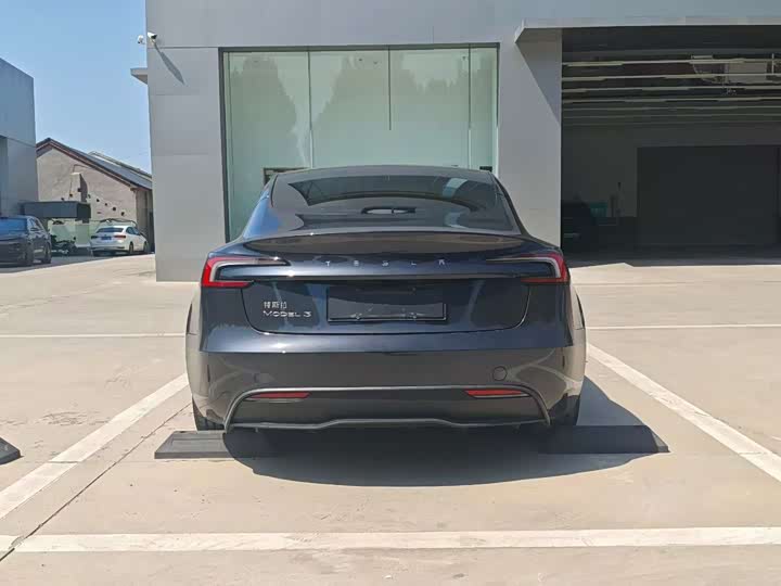 Tesla Model 3 2025 2025款 后轮驱动版
