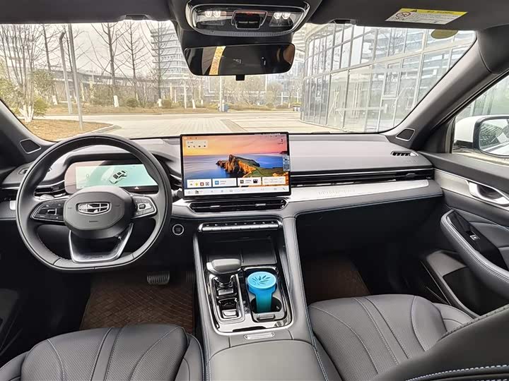 Geely Preface 2026 2026款 东方曜 1.5TD 扶摇版