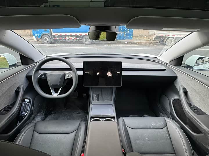 Tesla Model 3 2025 2025款 后轮驱动版