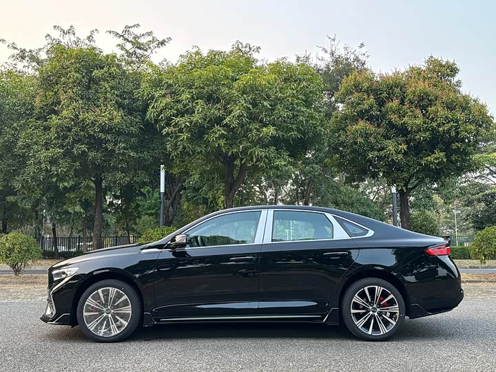 Geely Preface 2026 2026款 东方曜 1.5TD 昆仑版