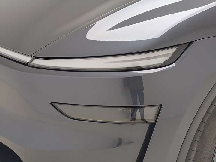 Tesla Model Y 2025 2025款 后轮驱动版