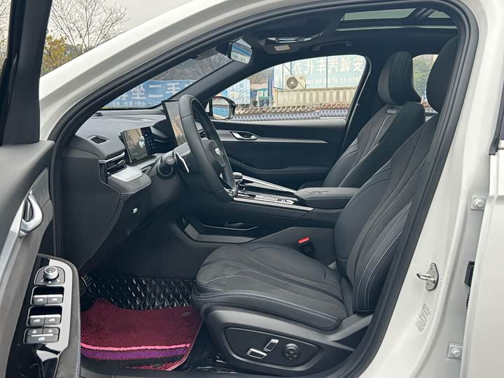 Geely Preface 2025 2025款 东方曜 2.0TD 揽星版