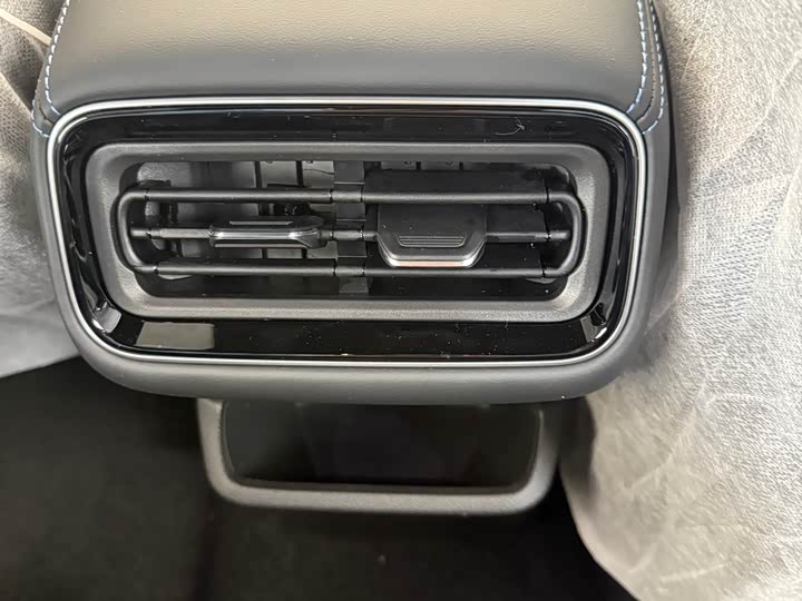 Geely Preface 2026 2026款 东方曜 1.5TD 昆仑版