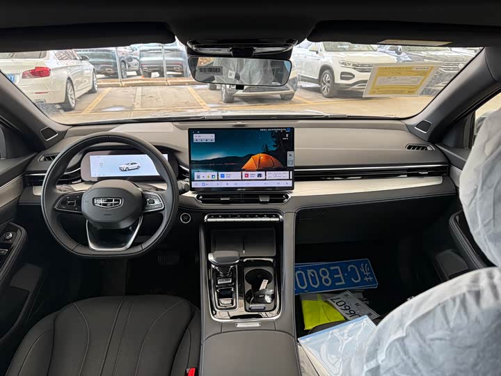 Geely Preface 2026 2026款 东方曜 1.5TD 昆仑版