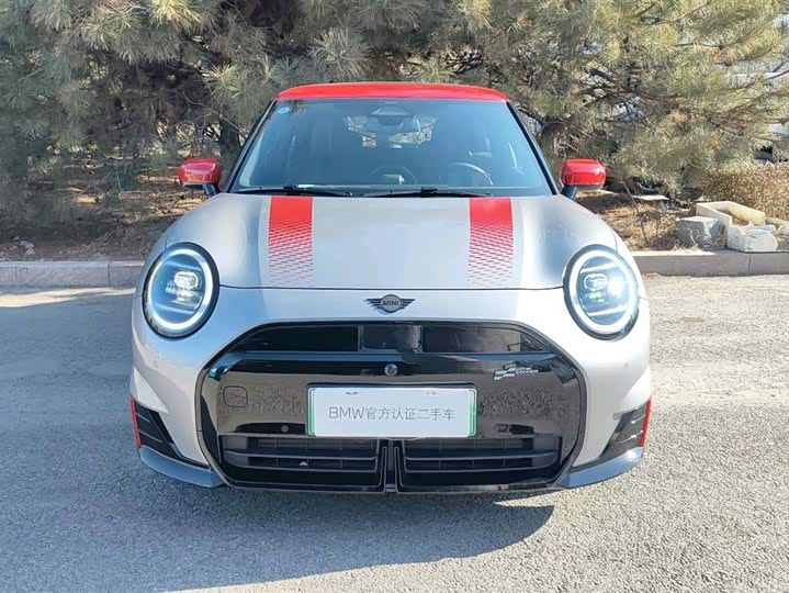2025 Mini Cooper JCW