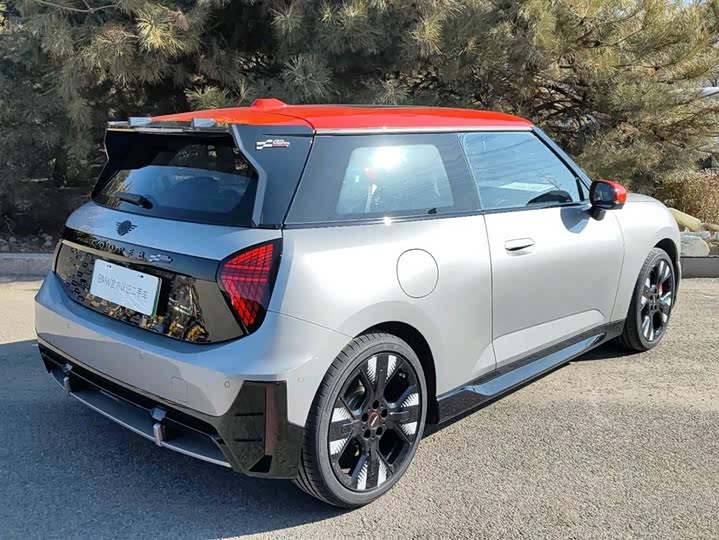 2025 Mini Cooper JCW