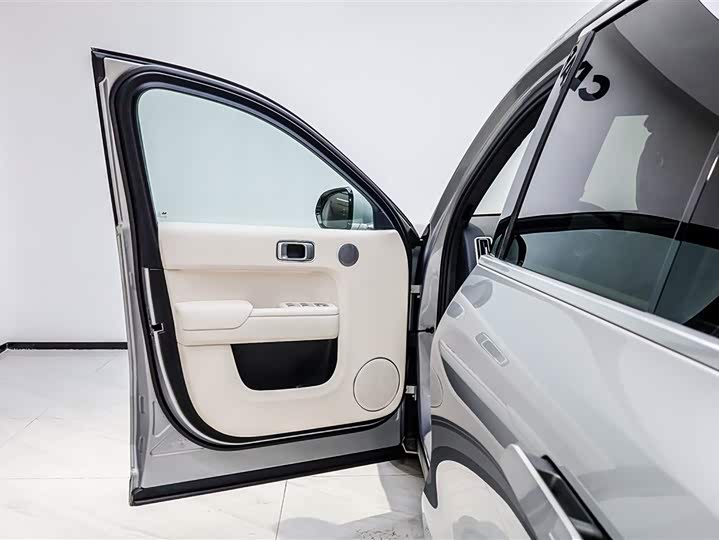 LiXiang L8 2025 2025款 Max 智能焕新版