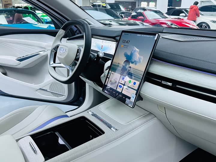 Geely Preface L 2024 2024款 油混 1.5TD 星河版