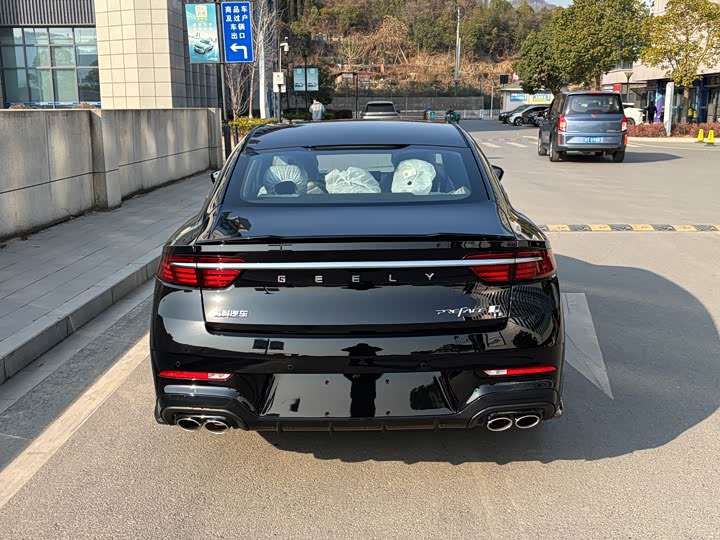 Geely Preface 2026 2026款 东方曜 1.5TD 昆仑版