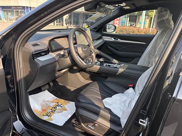 Geely Preface 2026 2026款 东方曜 1.5TD 昆仑版