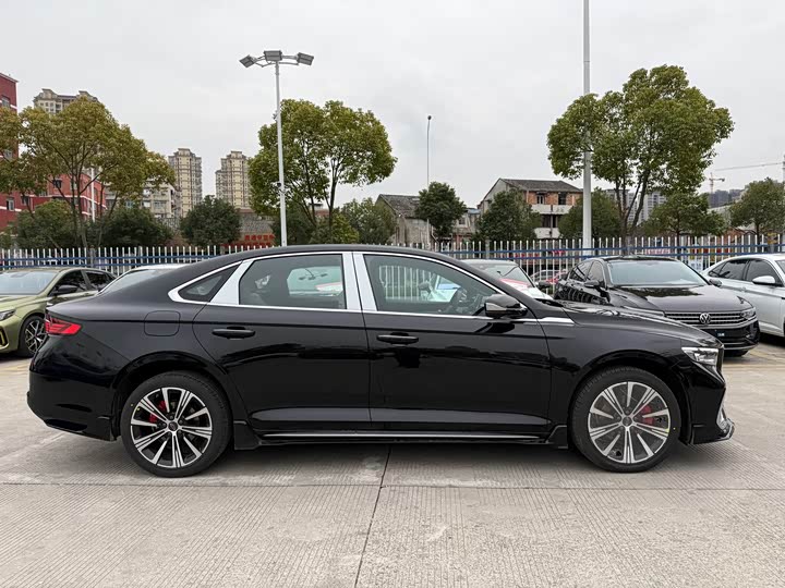 Geely Preface 2026 2026款 东方曜 1.5TD 昆仑版