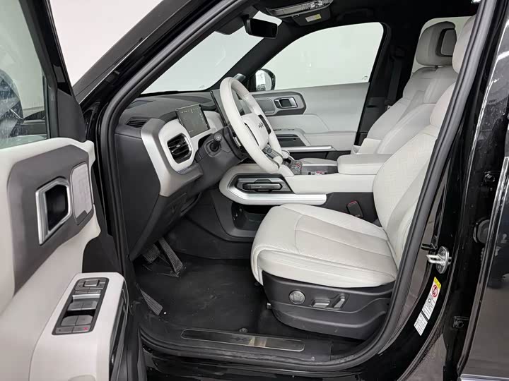 BYD FangChengBao Titanium 3 (Tai 3) 2025 2025款 改款 501KM 四驱无人机版