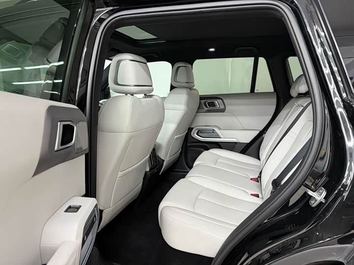 BYD FangChengBao Titanium 3 (Tai 3) 2025 2025款 改款 501KM 四驱无人机版