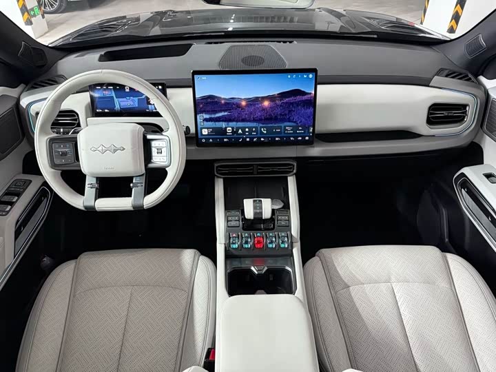 BYD FangChengBao Titanium 3 (Tai 3) 2025 2025款 改款 501KM 四驱无人机版