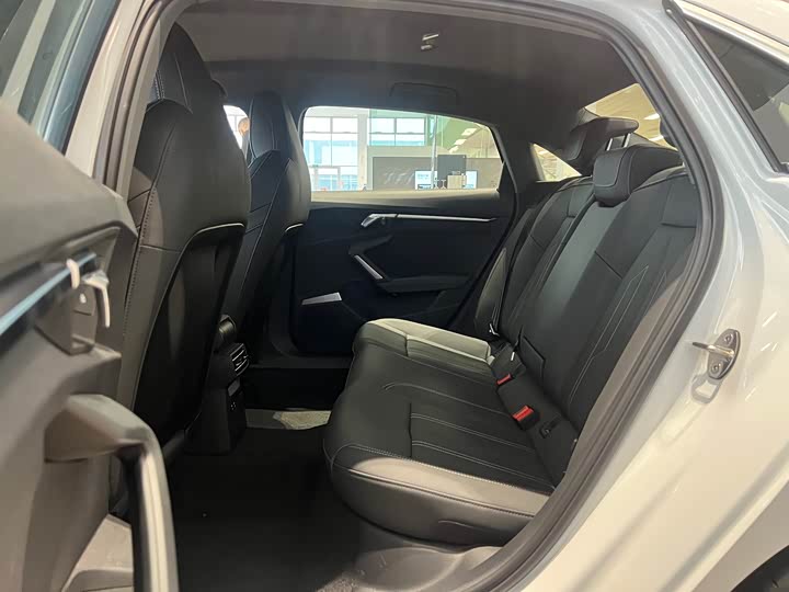 Audi A3 2025 2025款 A3L Limousine 35TFSI 飞驰悦享型