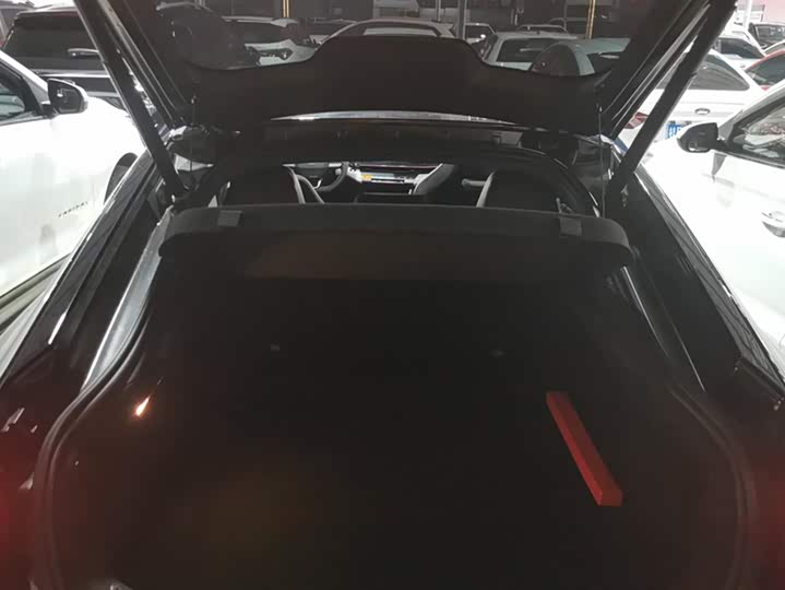 Changan UNI-V Hybrid 2024 2024款 蓝鲸智电iDD 136km 智尊型