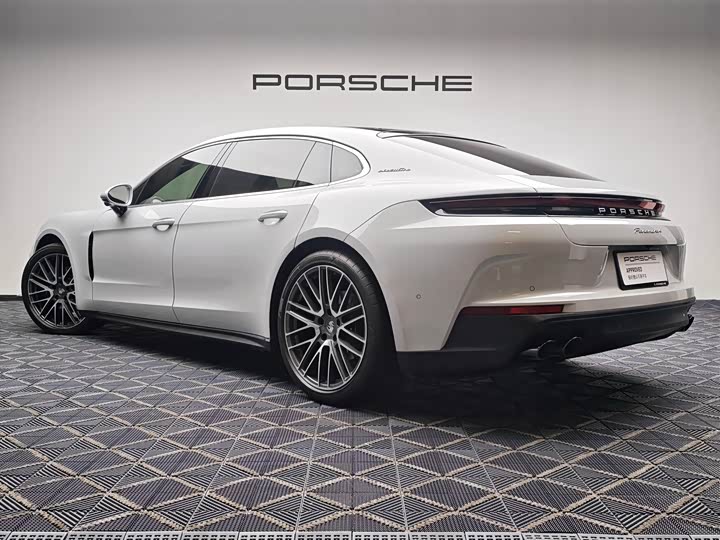 Porsche Panamera 2024 2024款 Panamera 4 行政加长版 2.9T