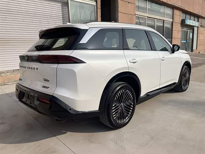 Nissan Pathfinder 2024 2024款 380VC-TURBO 四驱智尊版 6座