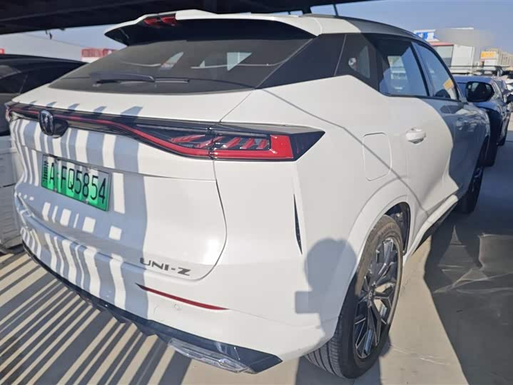 2025 Changan UNI-Z Hybrid