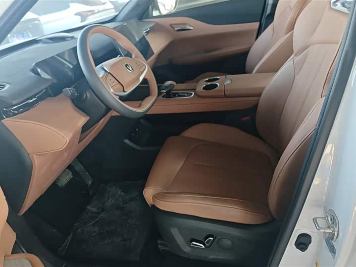 Changan UNI-Z Hybrid 2025 2025款 智慧新蓝鲸 125km 战舰+