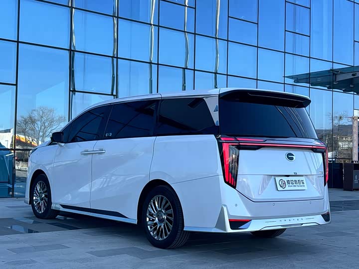 2025 GAC Trumpchi M8