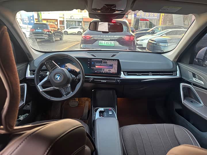 BMW iX1 2025 2025款 eDrive25L M运动套装