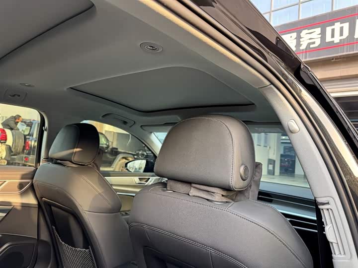 Audi A6 2025 2025款 Avant 先锋派 45 TFSI 臻选动感型